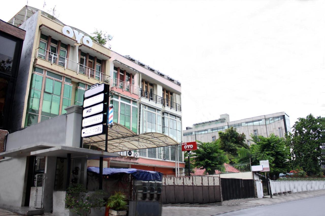 Oyo 176 Near Cideng Virgo Residence Джакарта Екстериор снимка